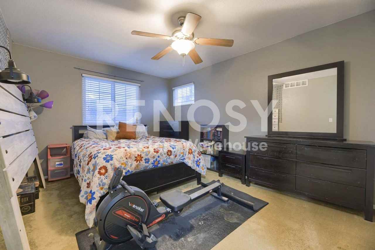 2947 S Lisbon Way - Photo 5 of 30
