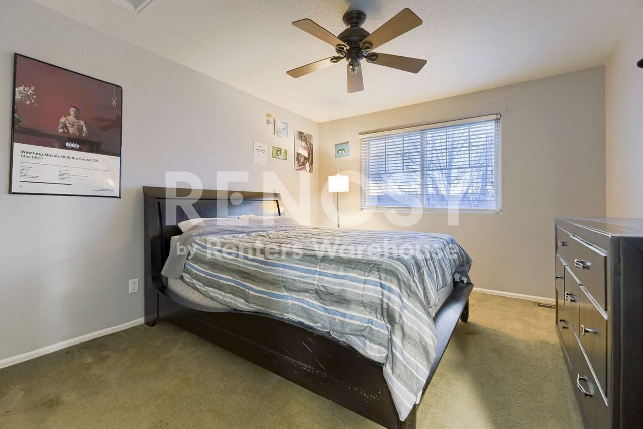 2947 S Lisbon Way - Photo 7 of 30