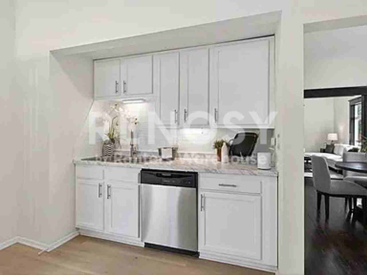 3348 3rd Ave S - Photo 5 of 41