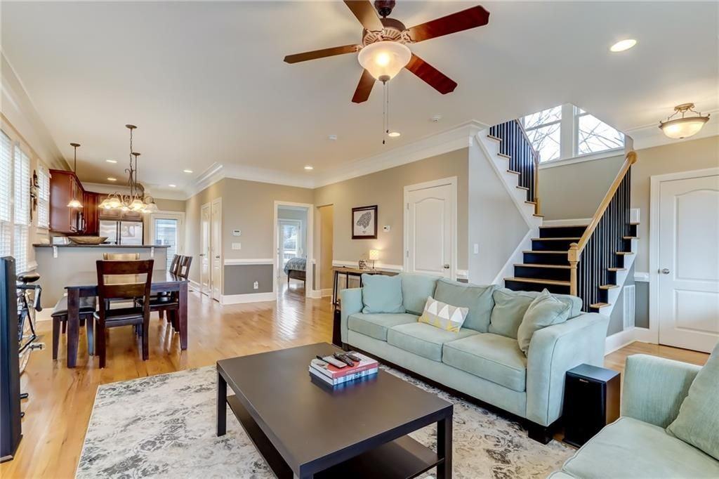 345 Chastain St Se - Photo 5 of 25