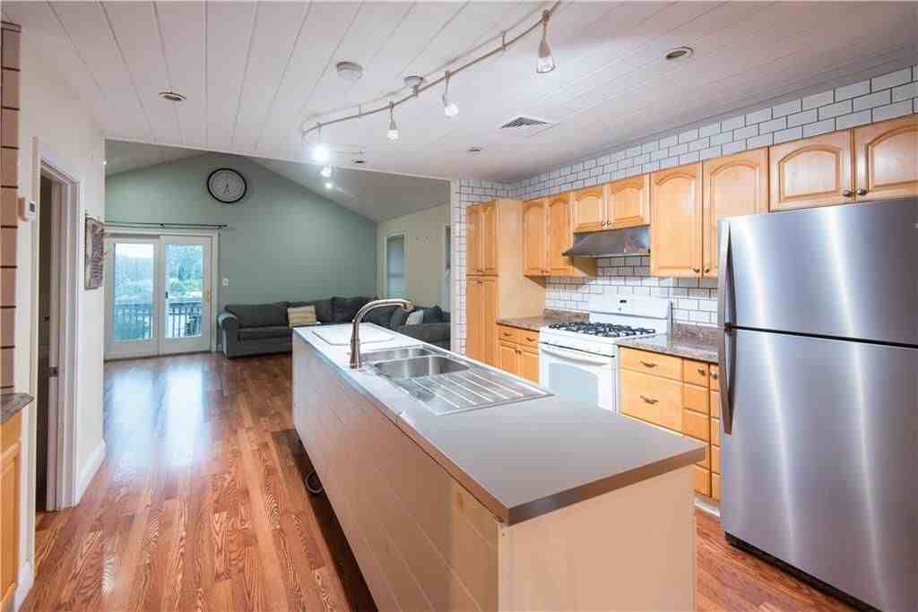 13 Island Ave - Photo 3 of 26
