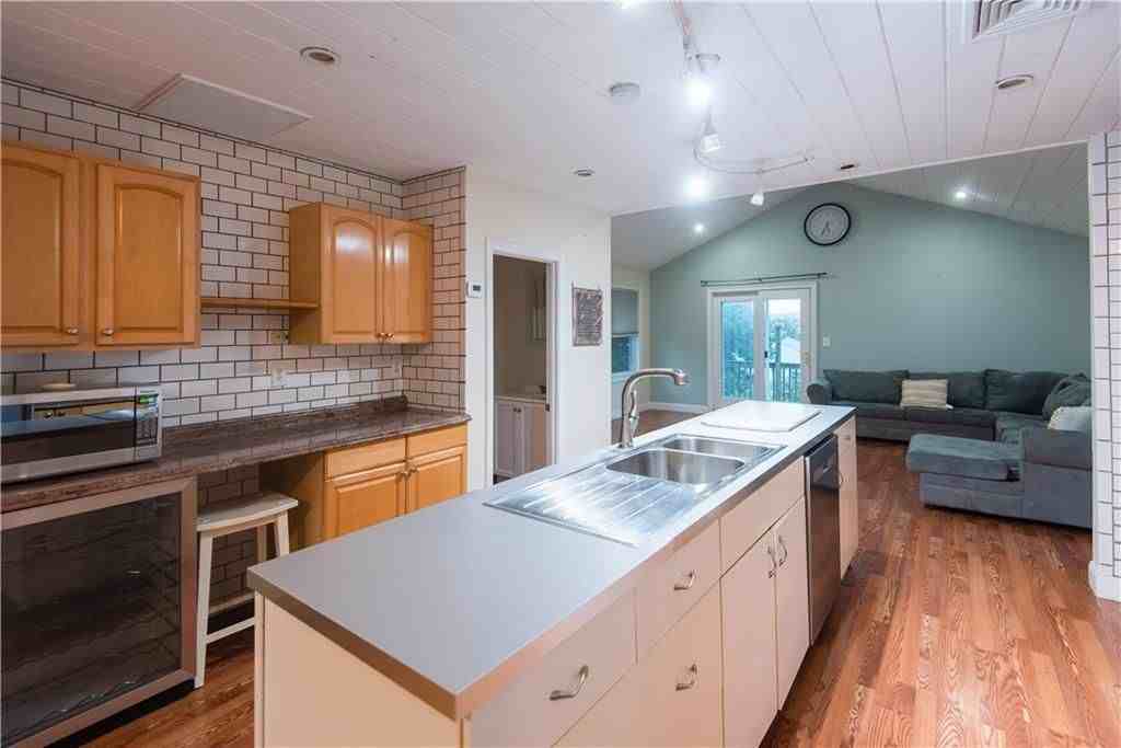 13 Island Ave - Photo 4 of 26