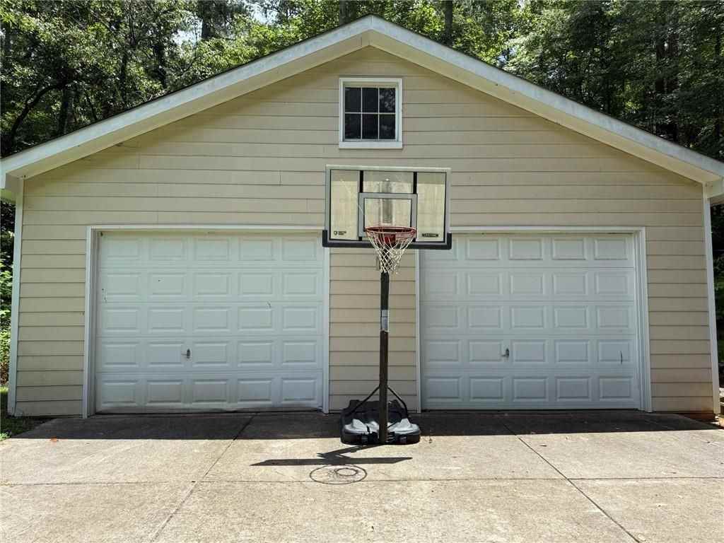 12265 King Cir - Photo 4 of 28