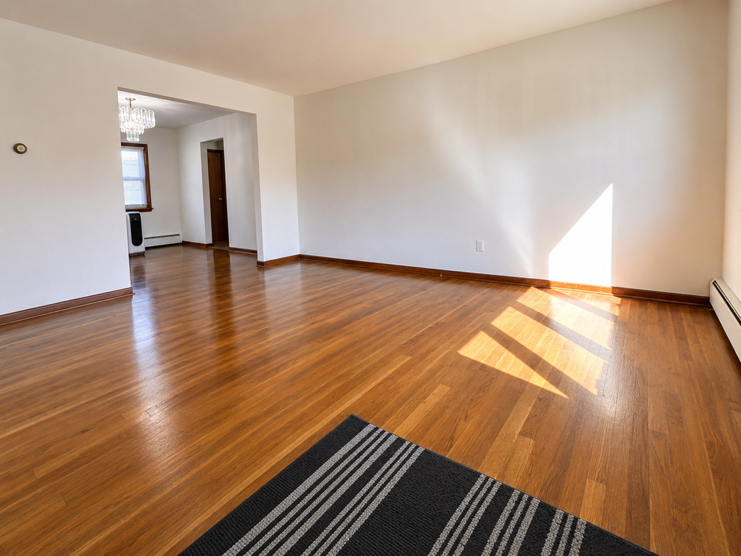 856 Hobson St - Photo 4 of 17