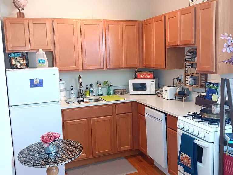 918 Green Bay Rd - Photo 2 of 7