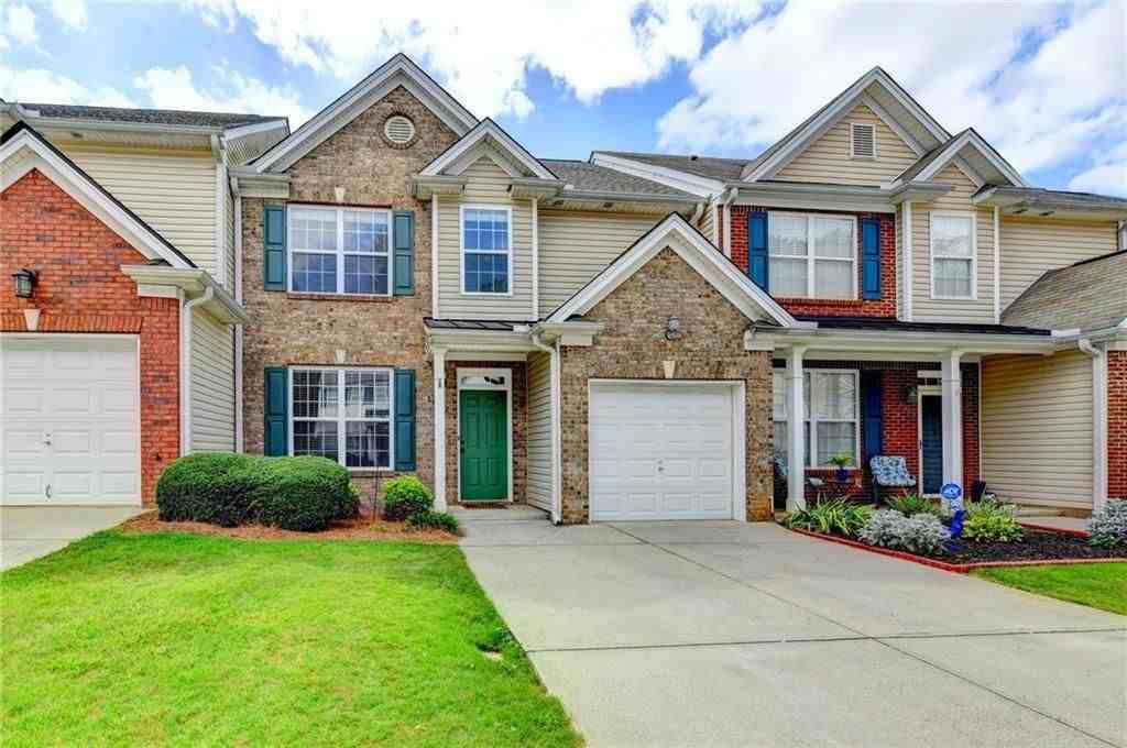 3067 Kentmere Dr - Photo 2 of 48