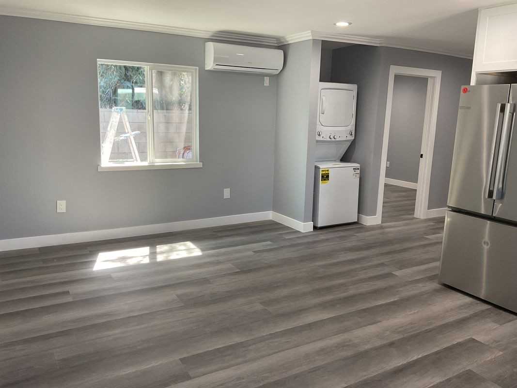 1011 N Jackson St - Photo 6 of 12