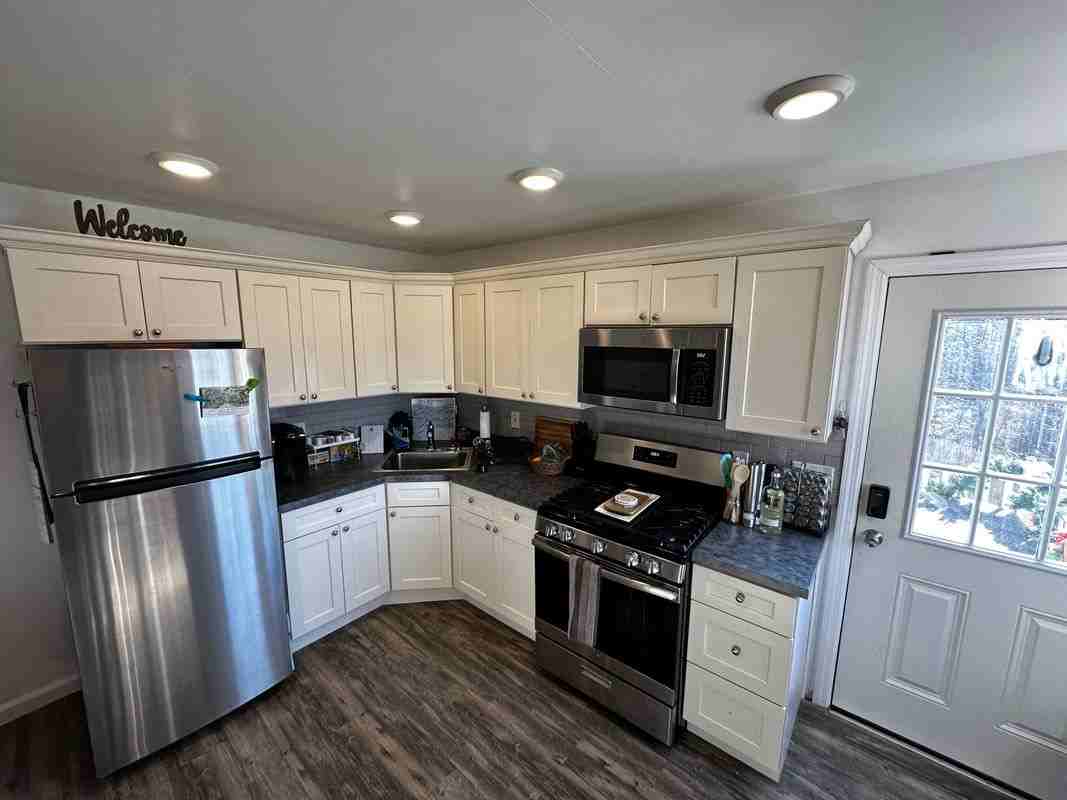 7 Lori Ct - Photo 2 of 12