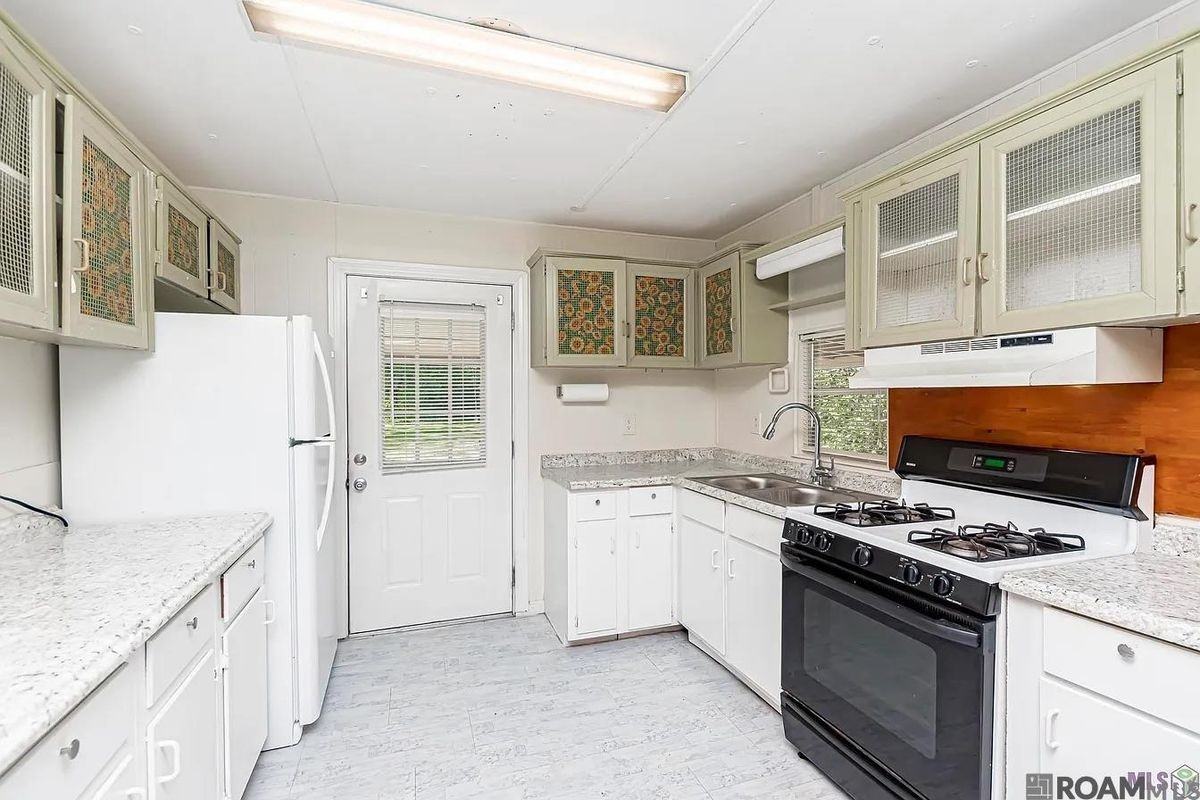 42547 Norwood Rd - Photo 6 of 9
