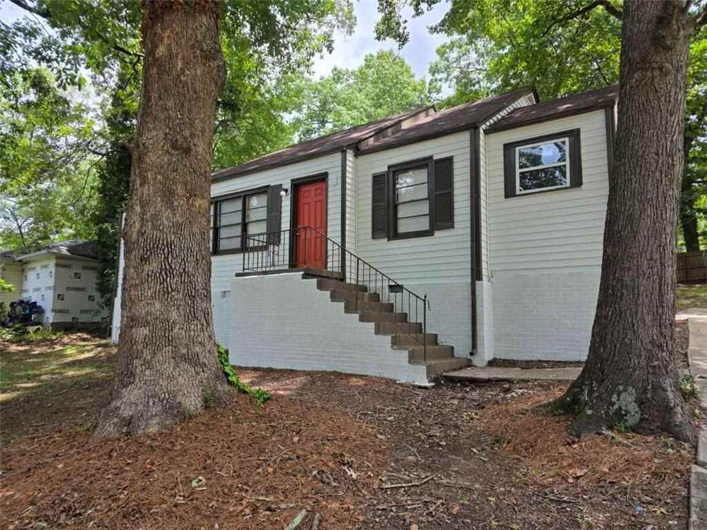 1336 Wichita Dr Sw - Photo 2 of 25