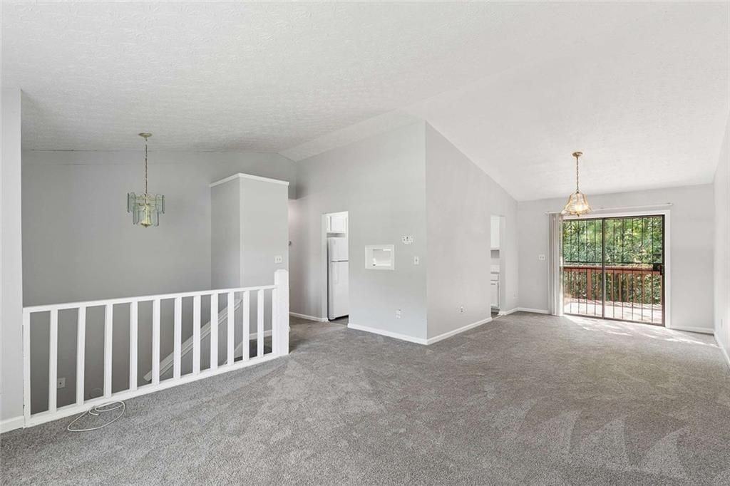 7055 Hania Dr - Photo 6 of 35