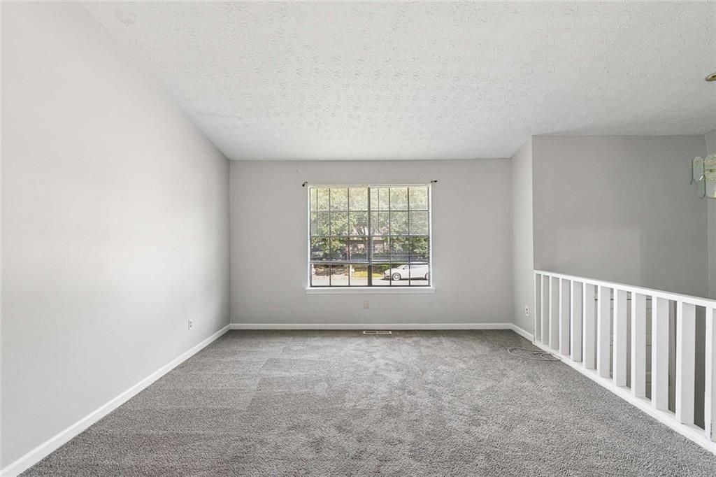 7055 Hania Dr - Photo 7 of 35