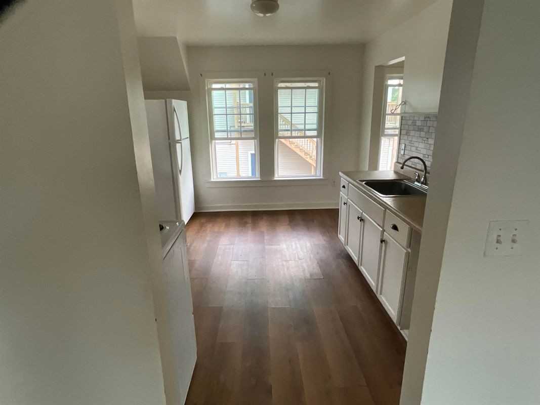 57 Washington St - Photo 3 of 15