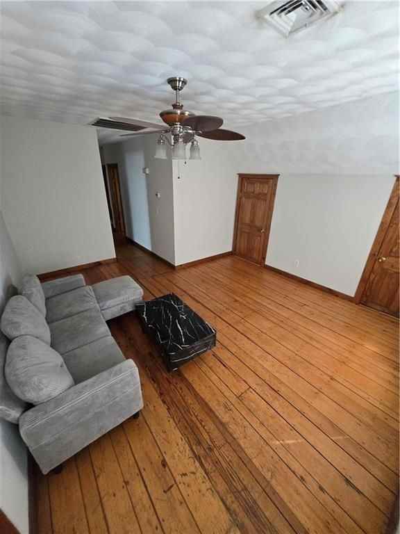 107 Ring St ##3 - Photo 2 of 8