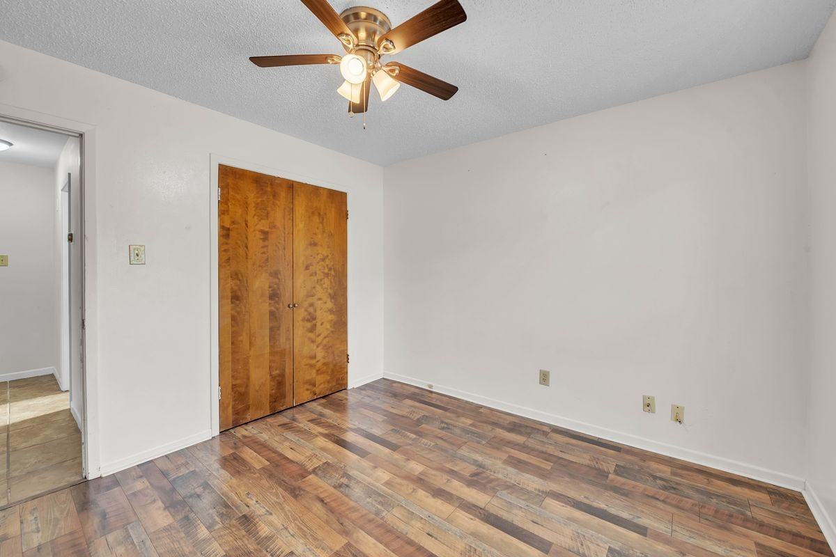 613 Manning Dr - Photo 5 of 21