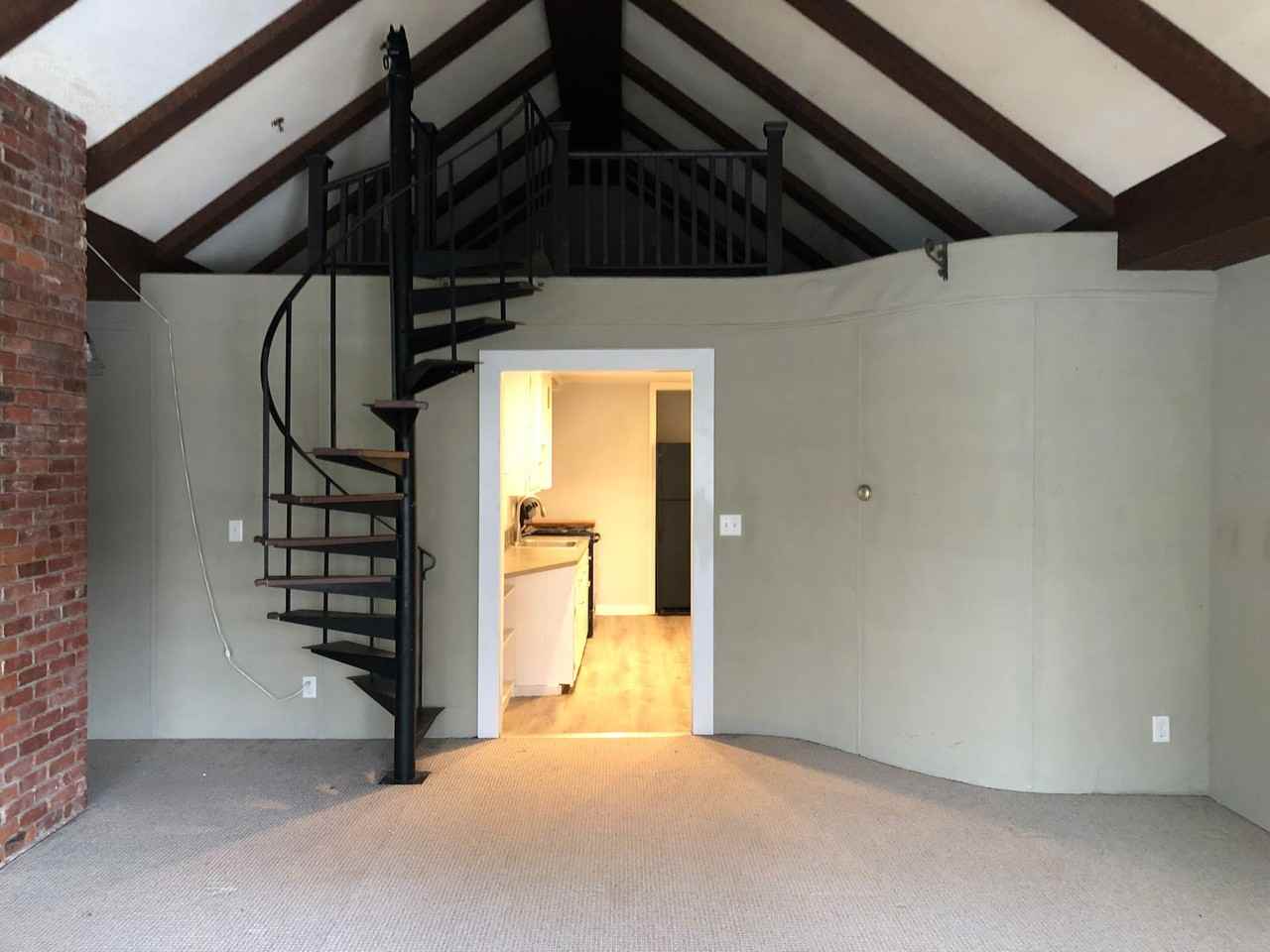 172 Chestnut St - Photo 5 of 33