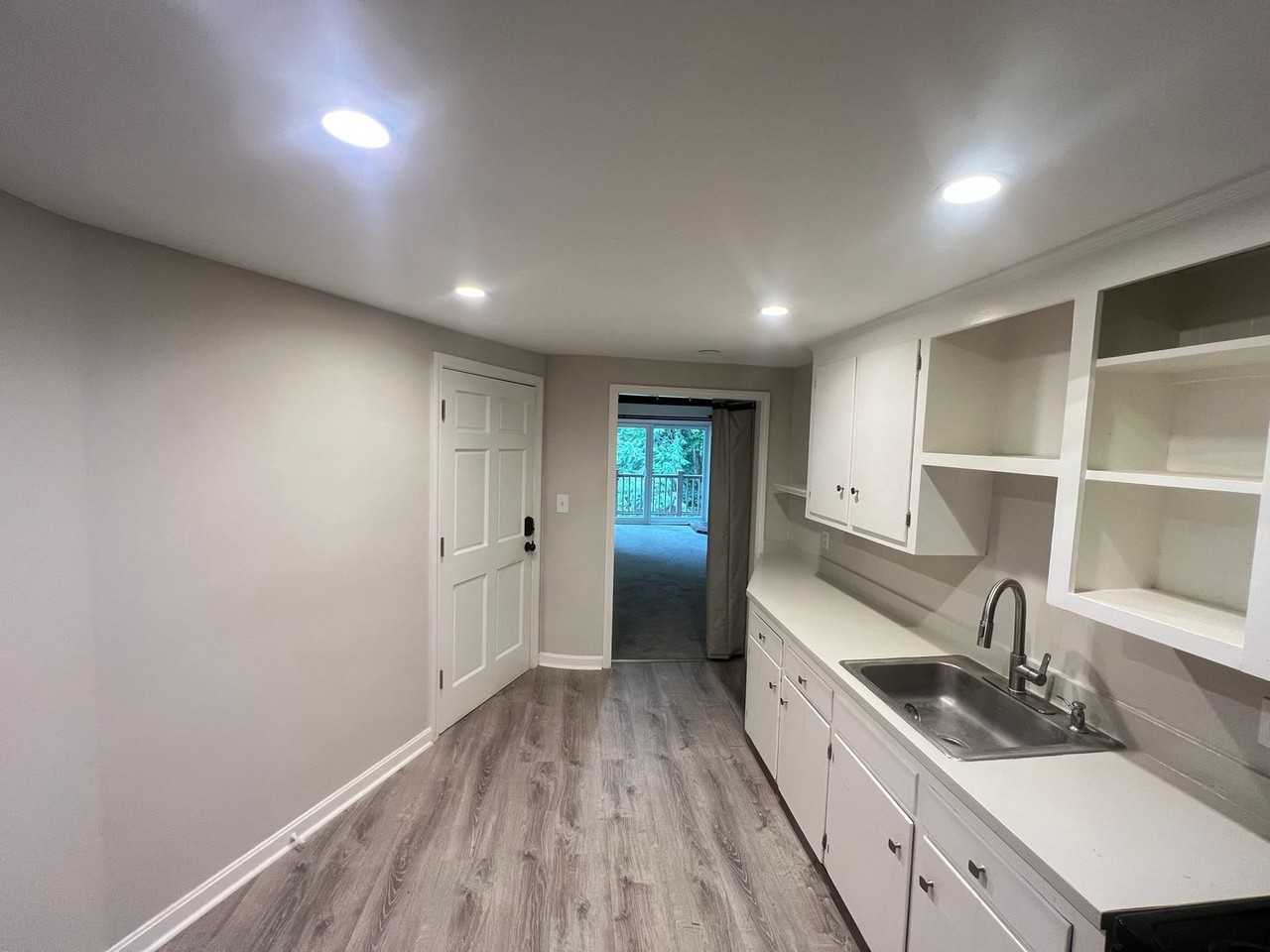 172 Chestnut St - Photo 6 of 33