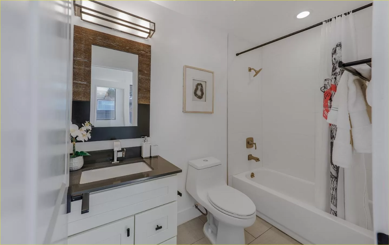 1368 Sevier Ave - Photo 6 of 25