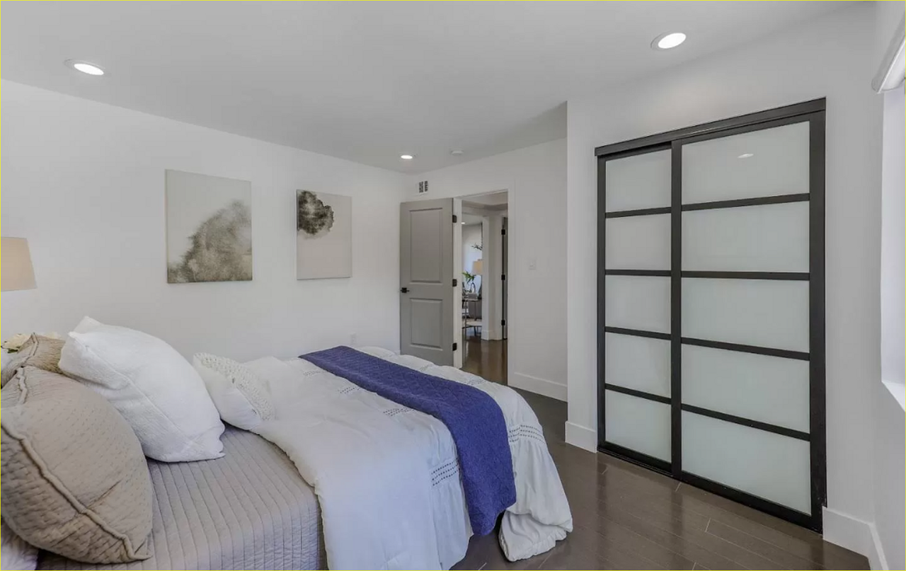 1368 Sevier Ave - Photo 5 of 25