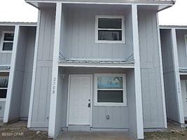 featured image of 2708 E 17th St