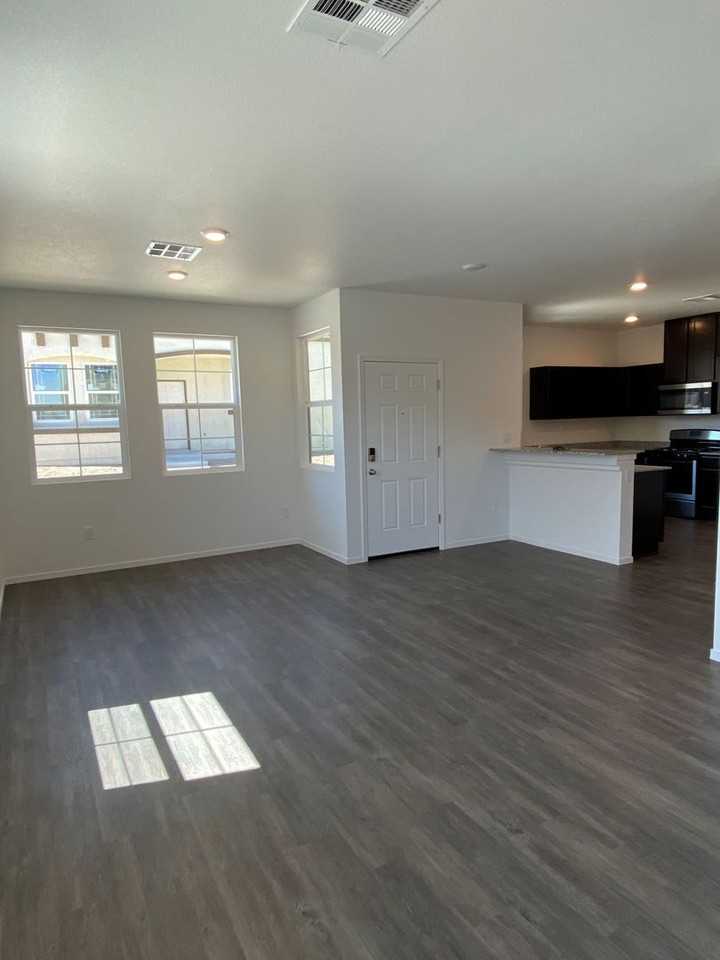 9535 Nautical Mile Rd - Photo 5 of 25