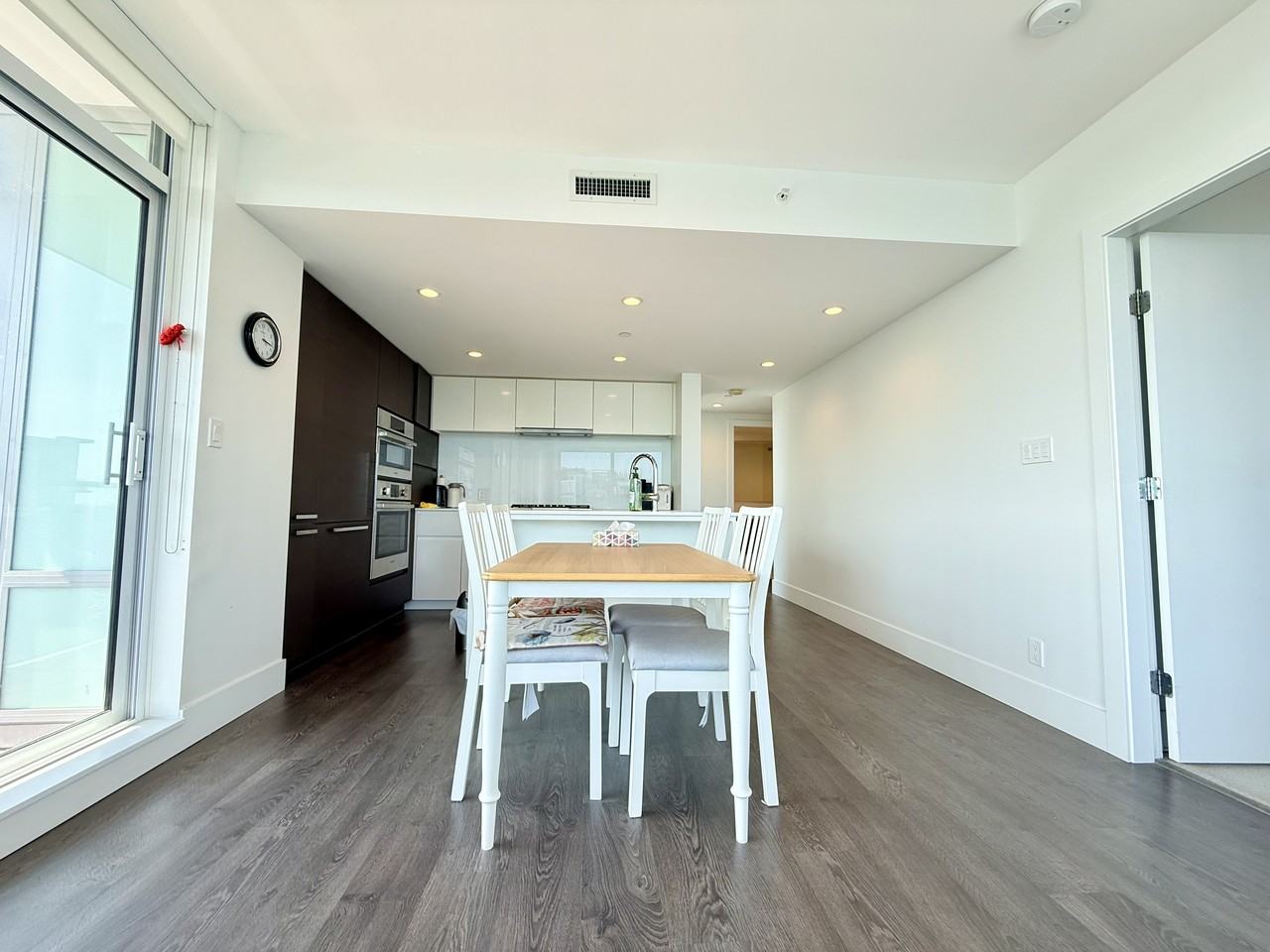 5508 Hollybridge Way #1303 - Photo 3 of 14