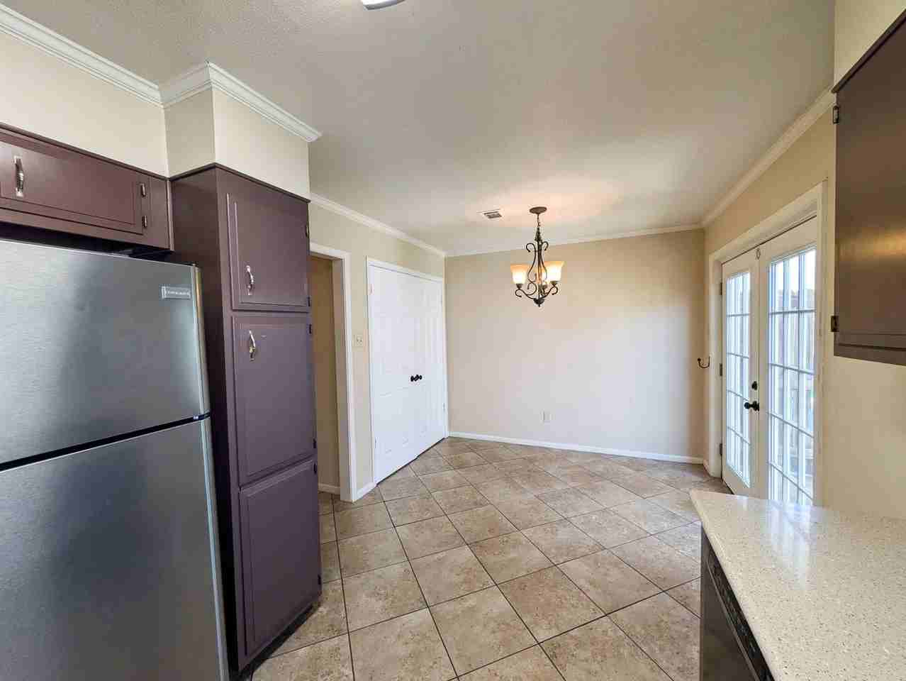 956 Sunmeadow Dr - Photo 7 of 18