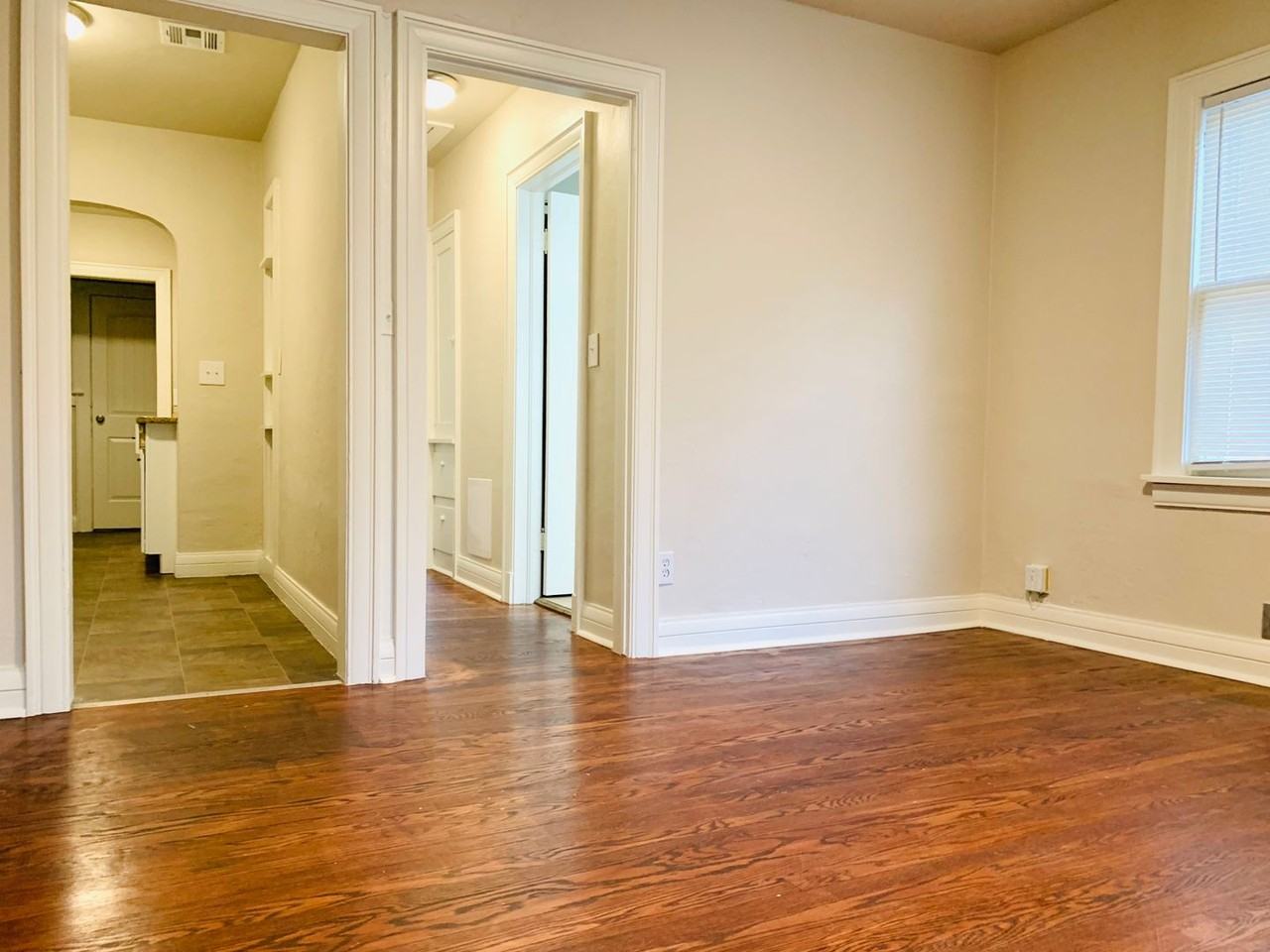 2732 Nw 12th St - Photo 5 of 13