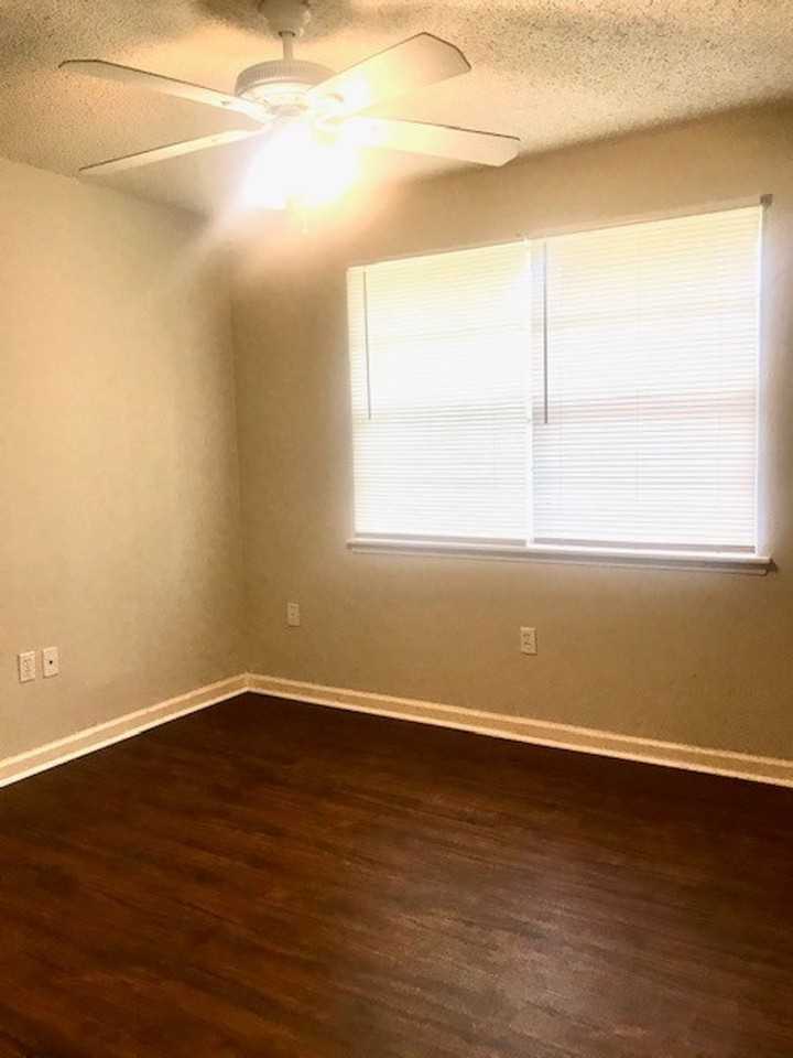 15343 Monica Ave - Photo 6 of 10
