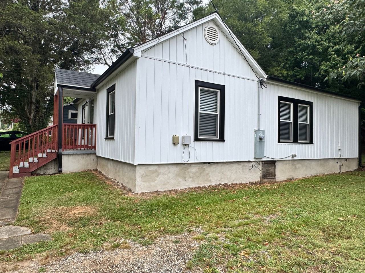 3015 Central Ave - Photo 2 of 17