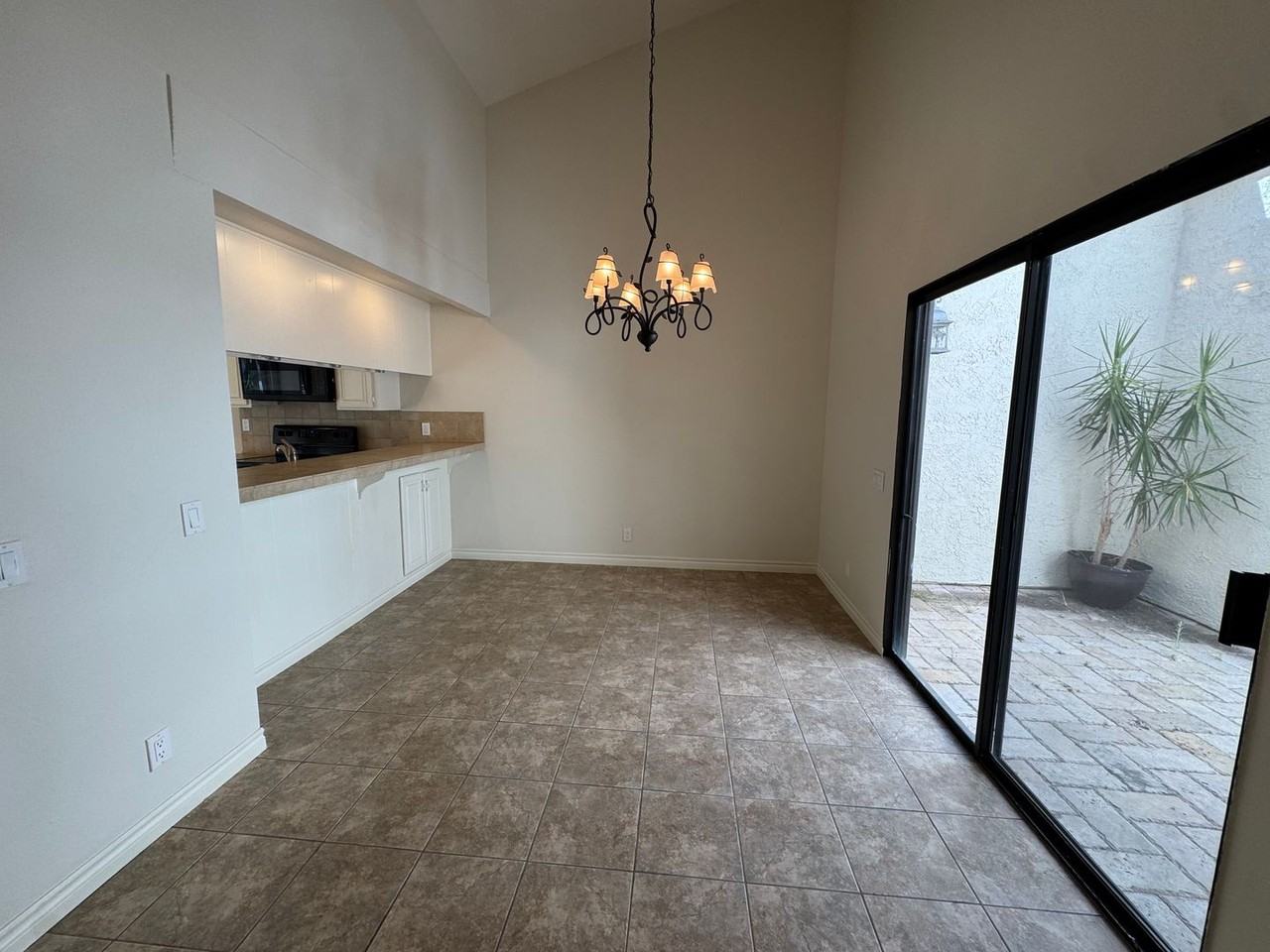 2088 Wetstone Ct - Photo 4 of 16