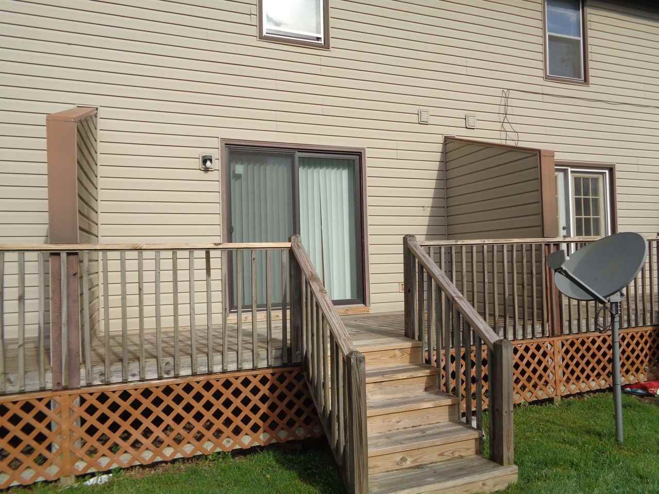 138 Adams Ln - Photo 2 of 24