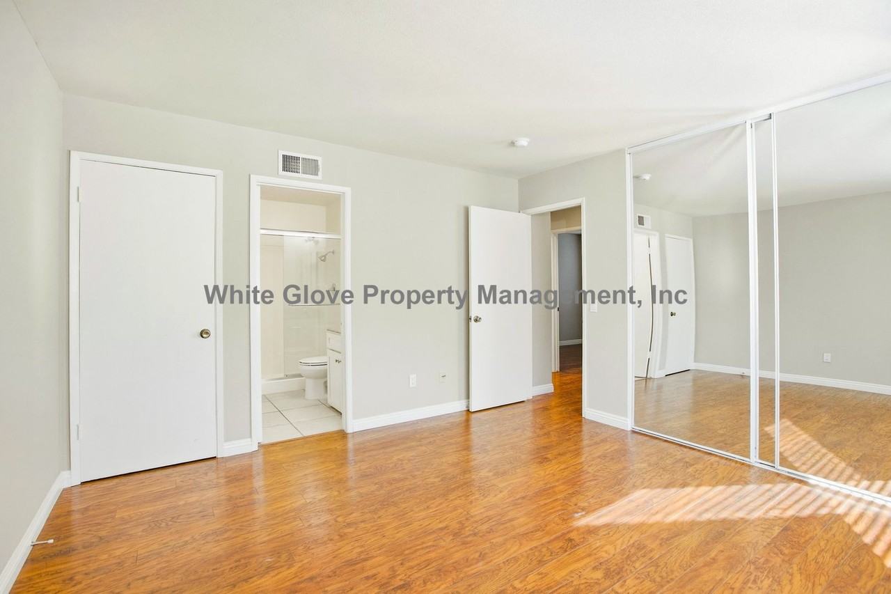 3772 Scottsdale Dr - Photo 6 of 16