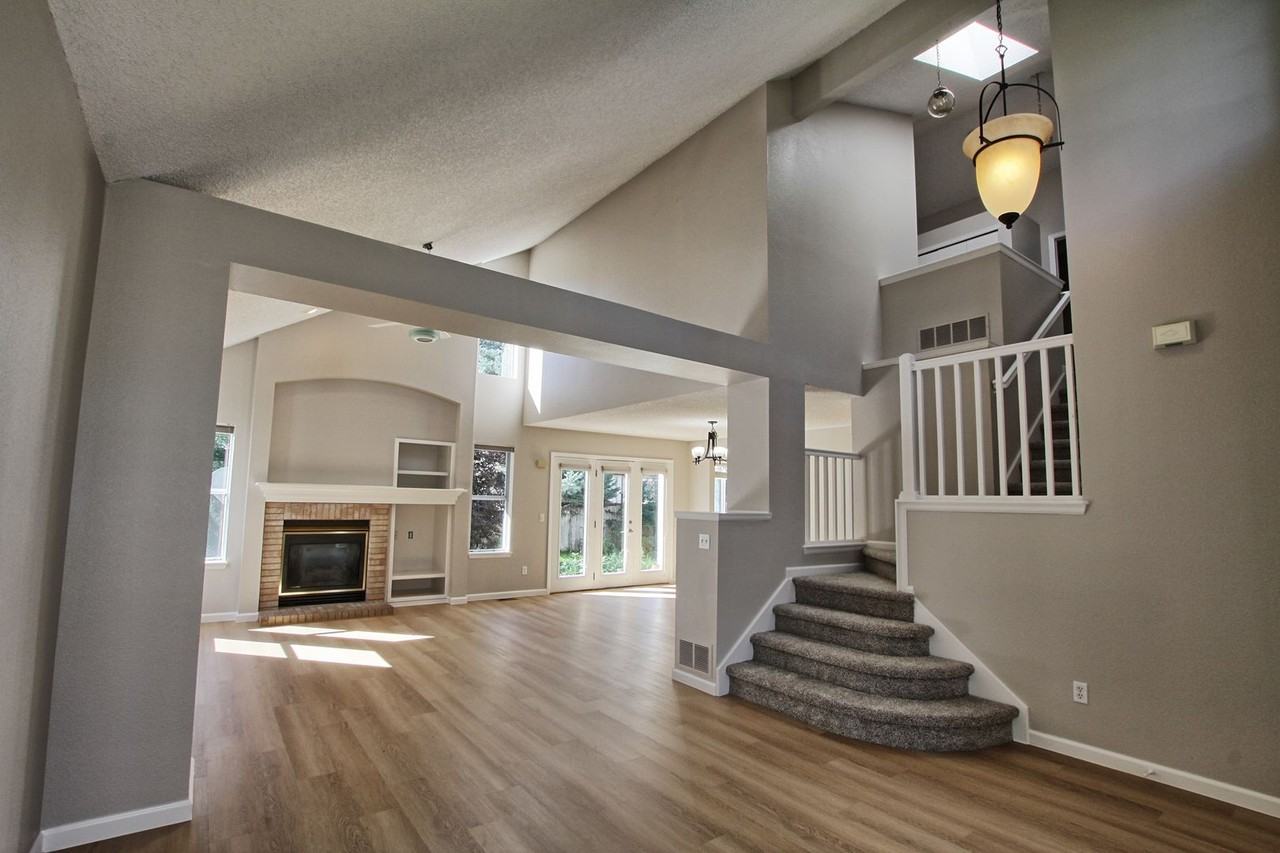 17048 Campo Dr - Photo 3 of 20