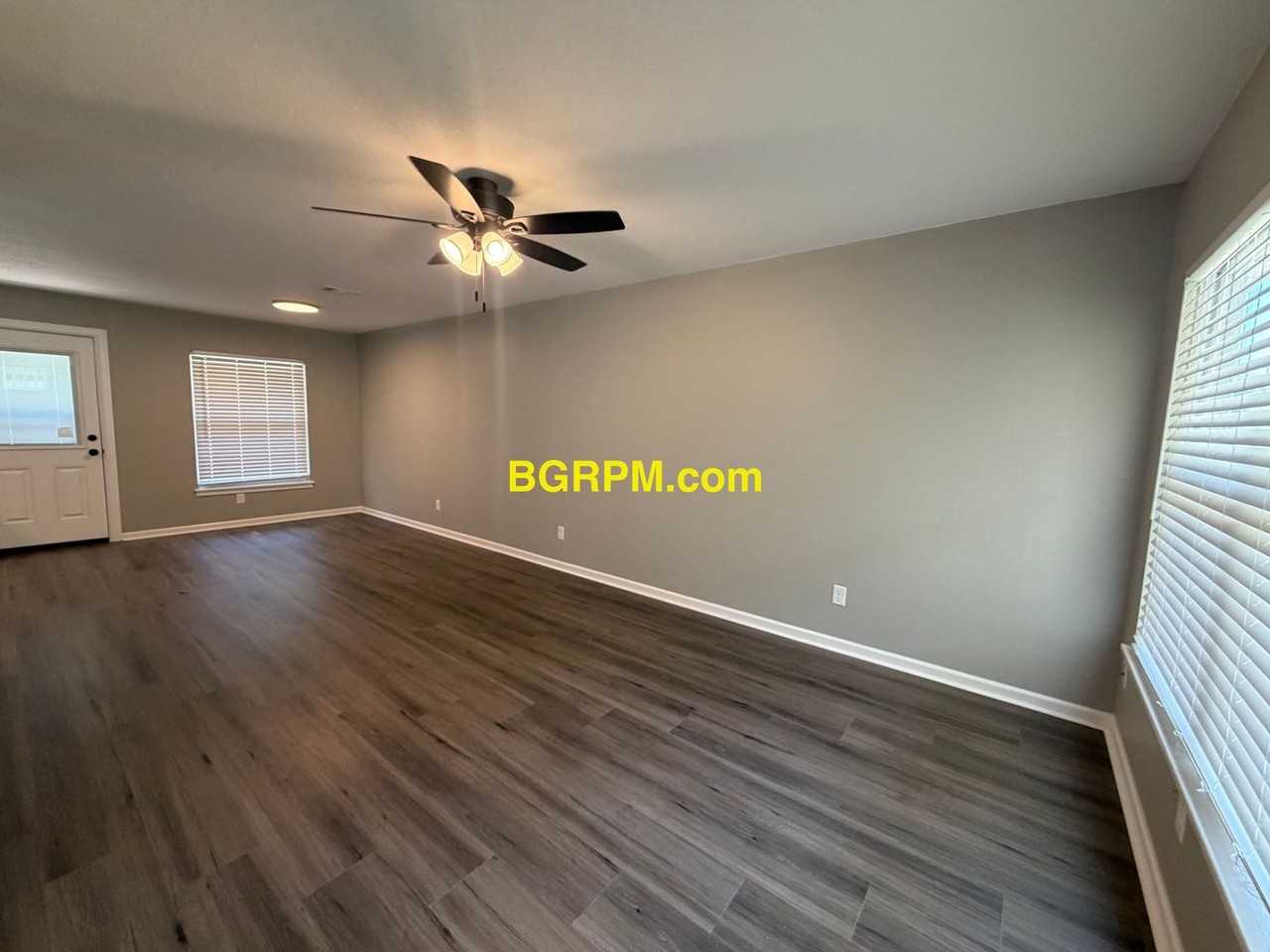1704 Nina St - Photo 2 of 13