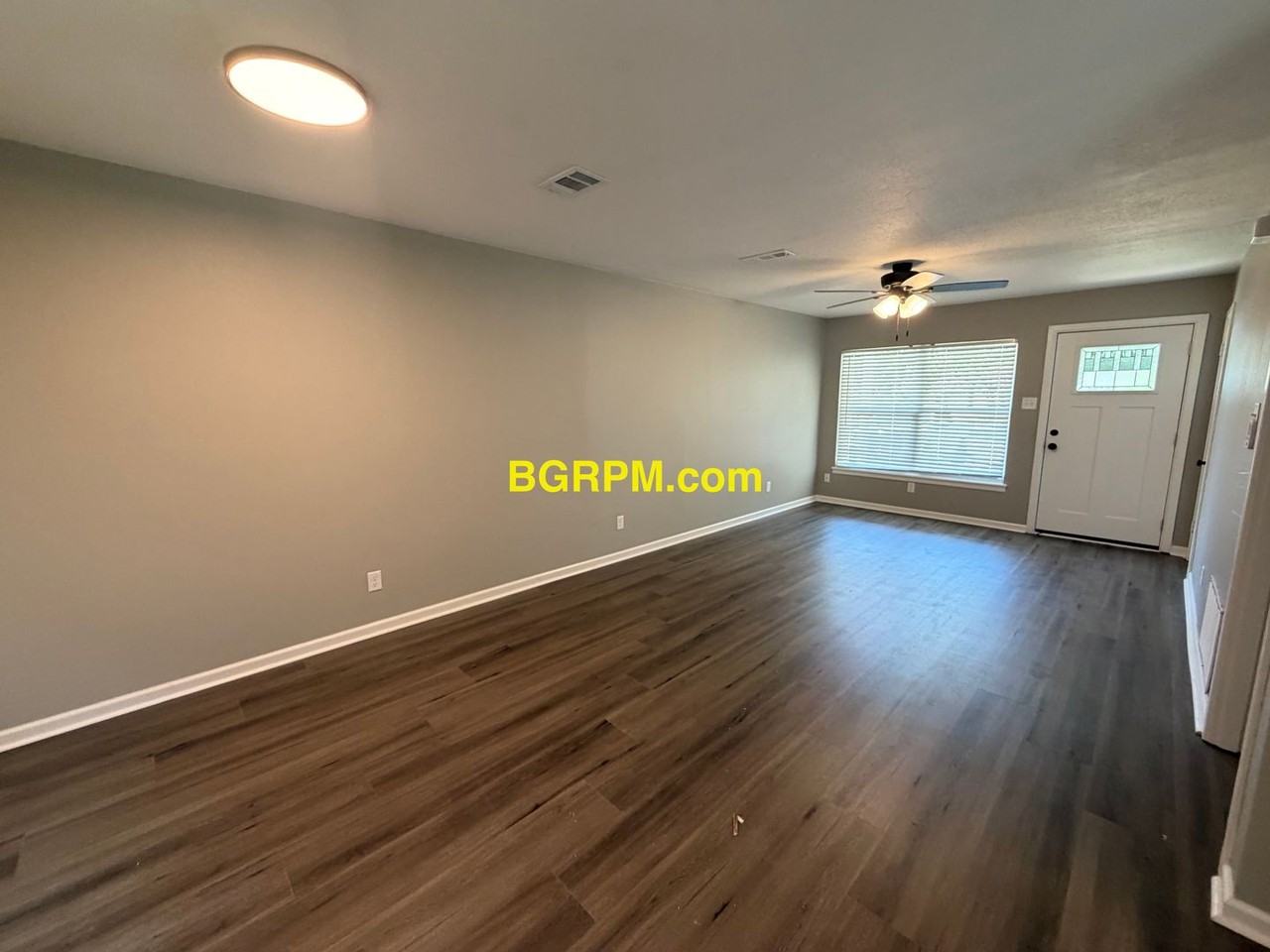 1704 Nina St - Photo 4 of 13