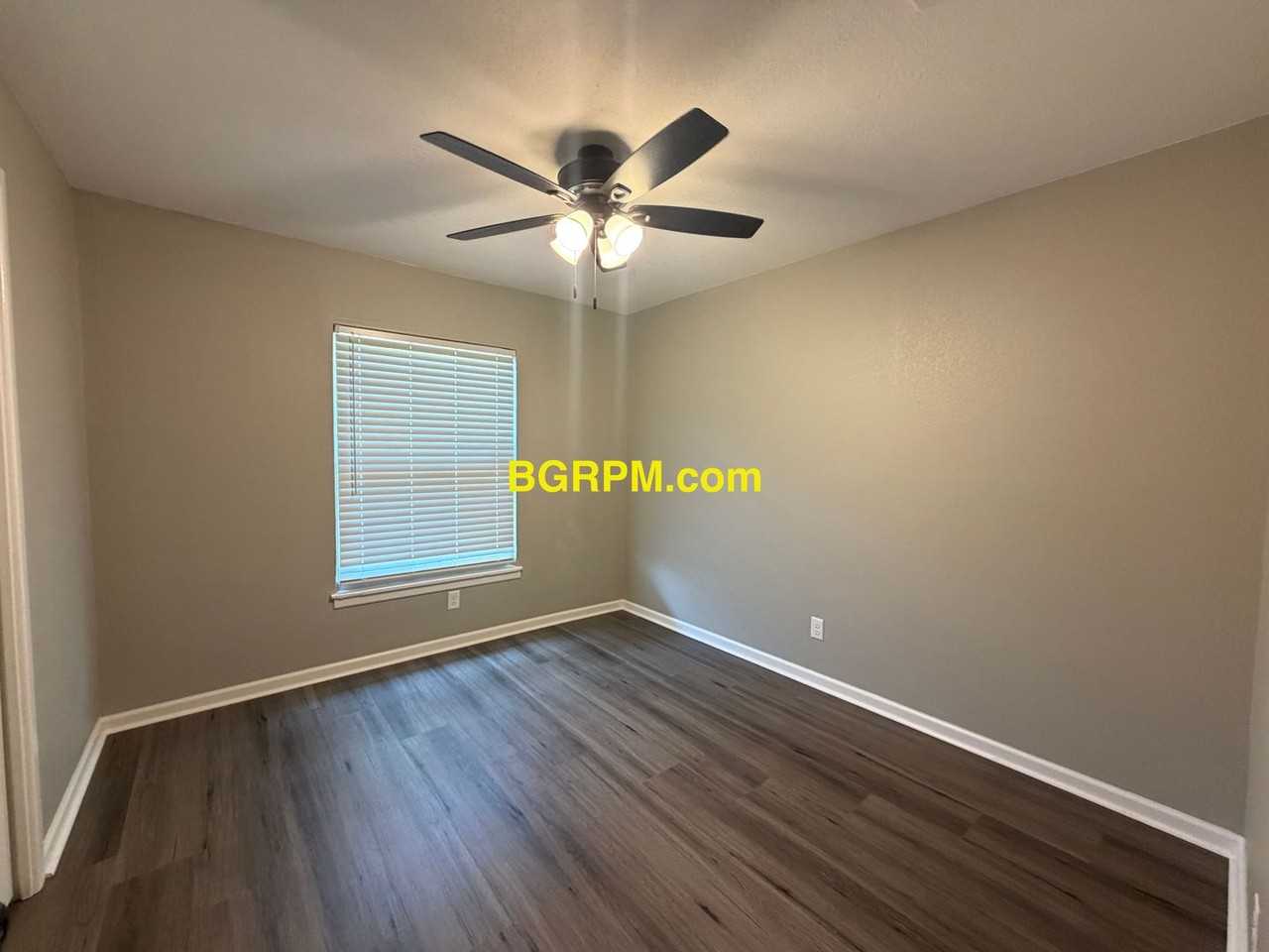1704 Nina St - Photo 6 of 13