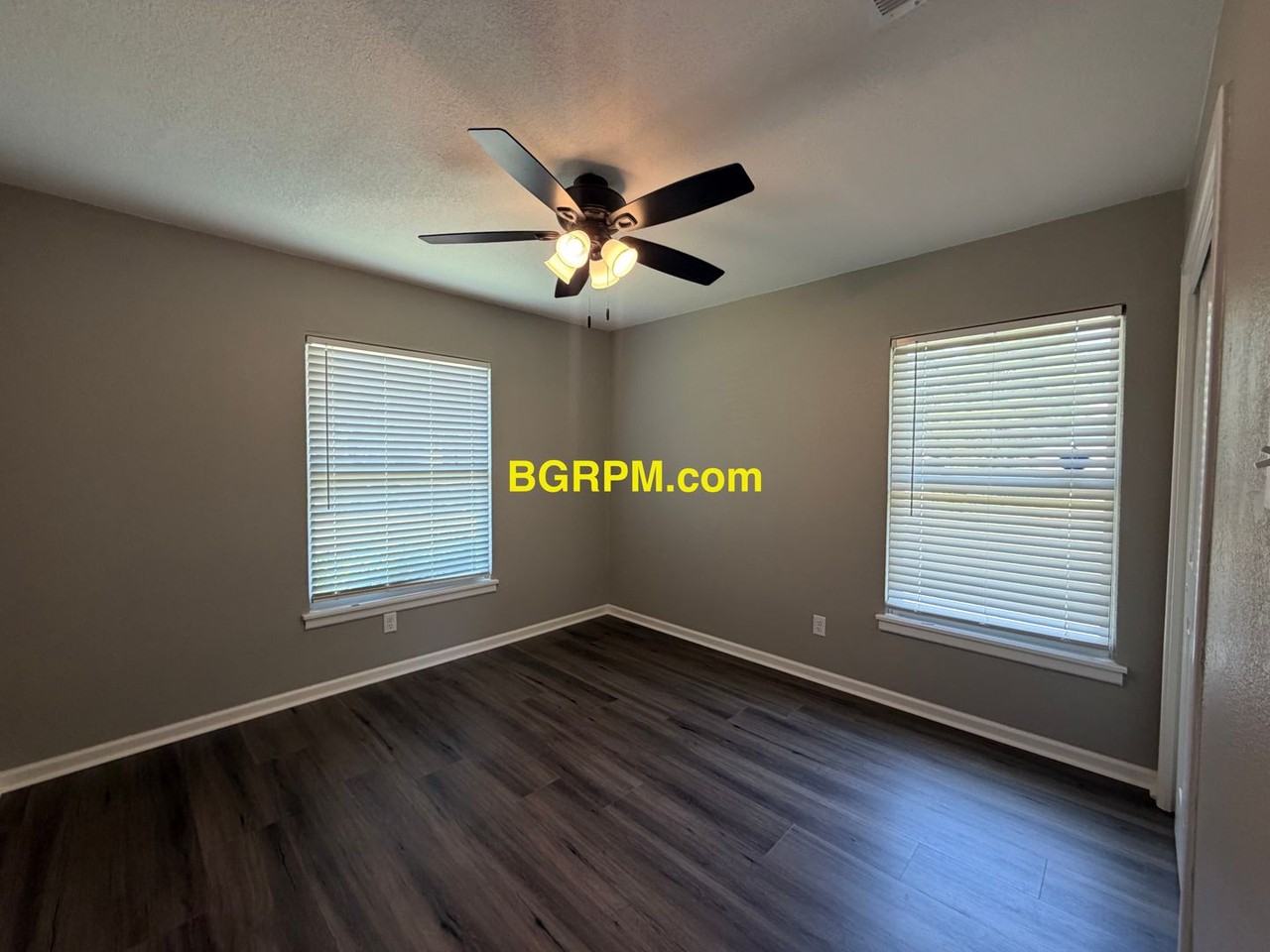 1704 Nina St - Photo 7 of 13