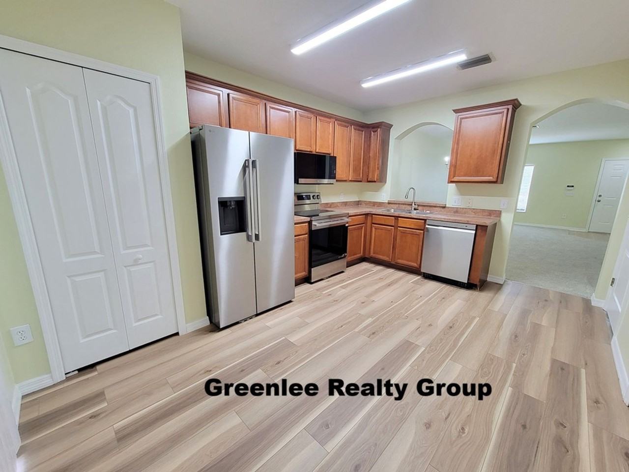 16414 Swan View Cir - Photo 6 of 23
