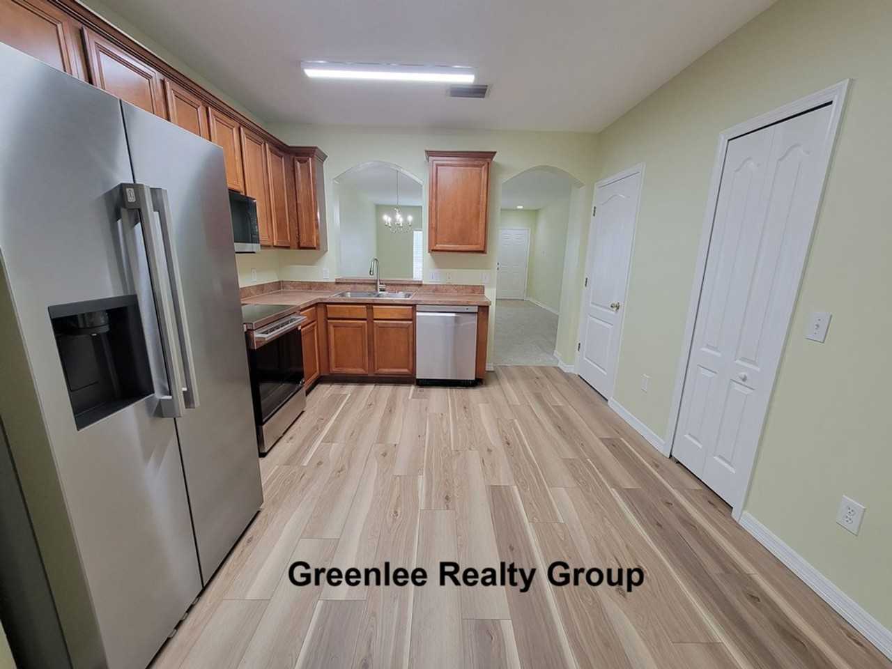 16414 Swan View Cir - Photo 7 of 23