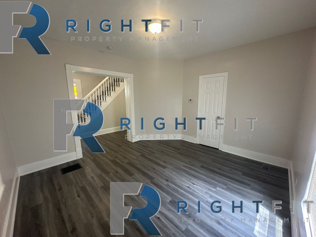 611 Garfield St - Photo 3 of 12