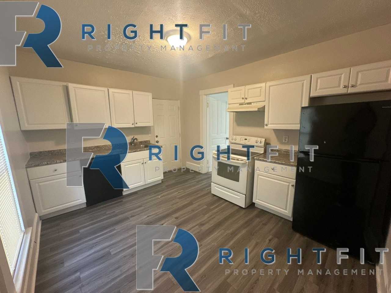 611 Garfield St - Photo 4 of 12