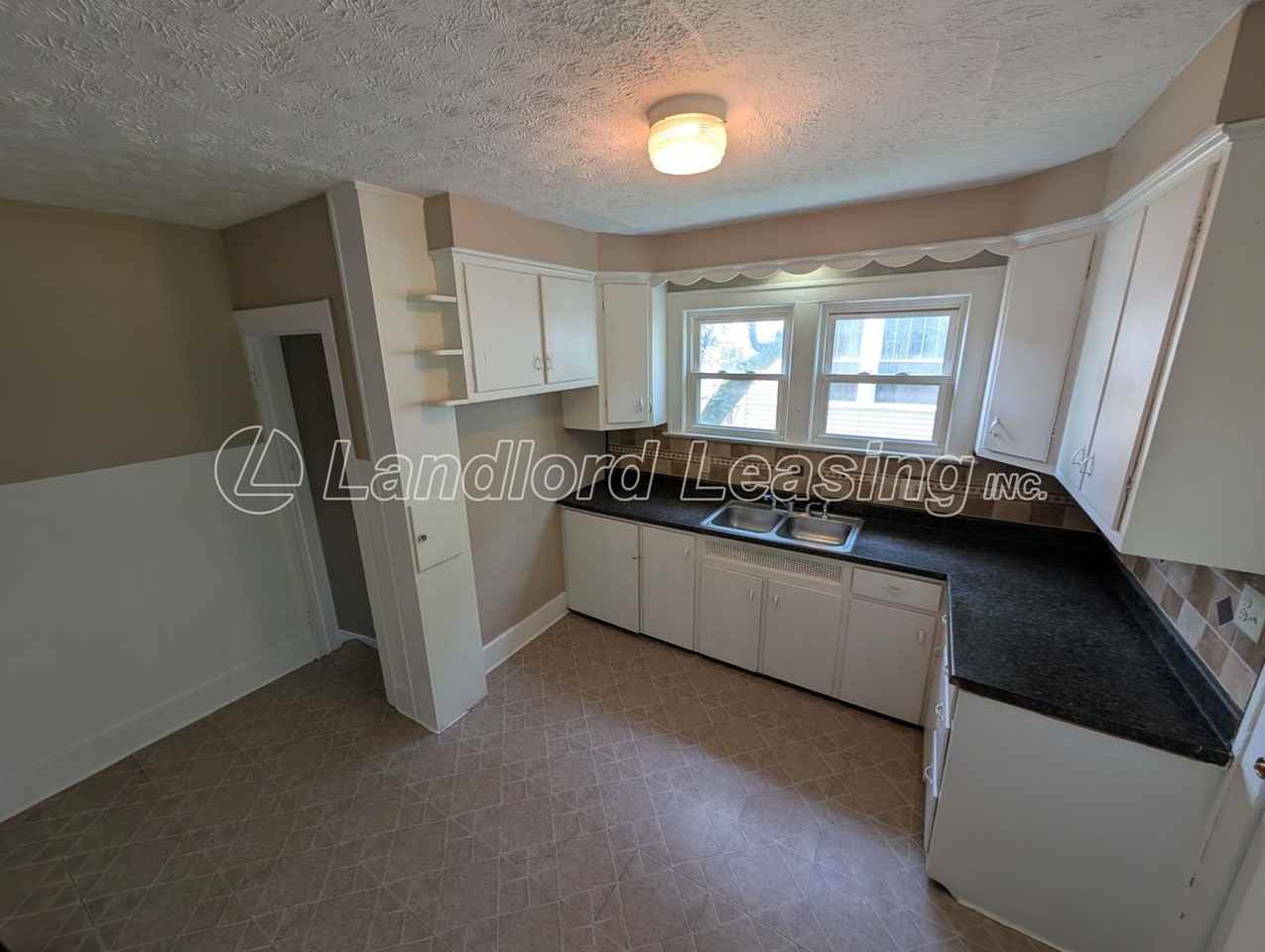 3433 Livingston Ave - Photo 6 of 15