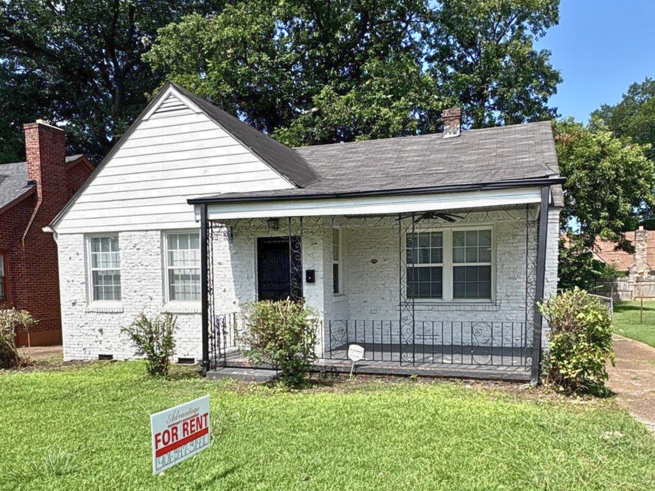 859 Biggs St - Photo 2 of 19