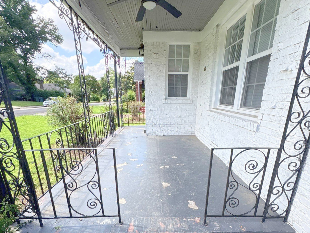 859 Biggs St - Photo 3 of 19