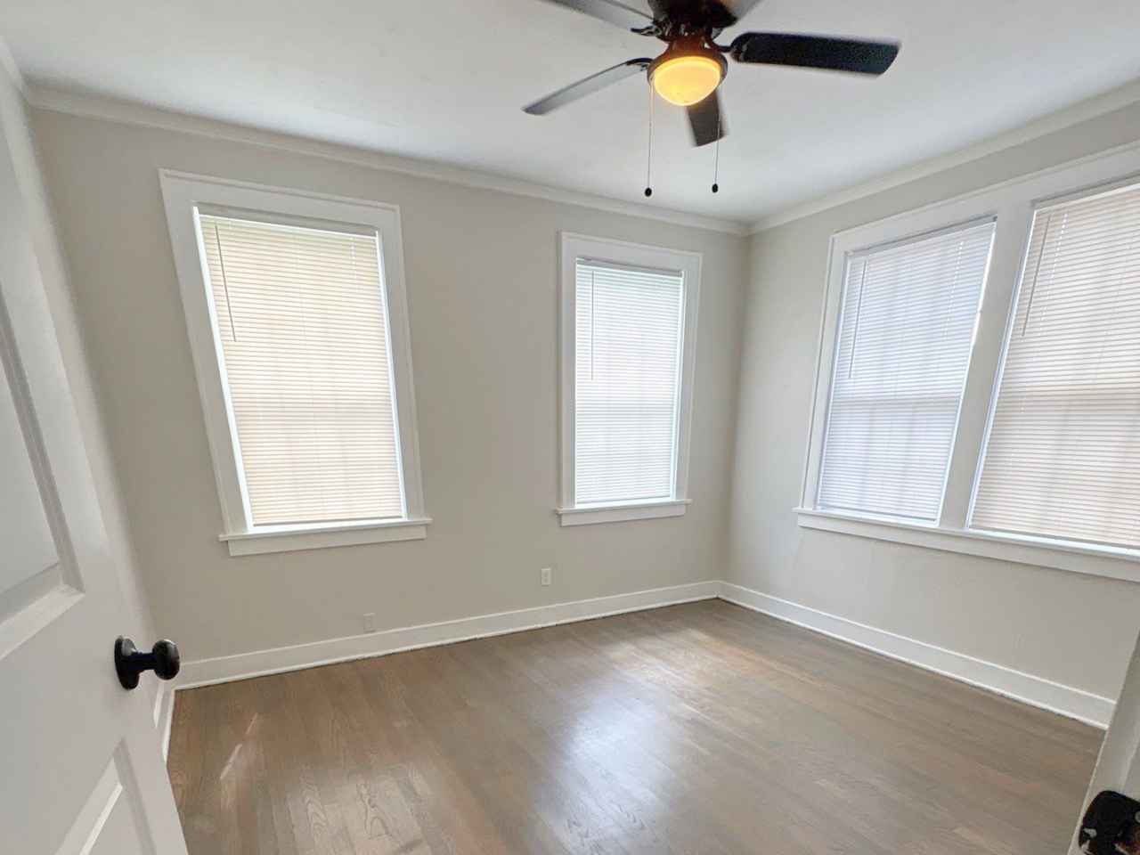 859 Biggs St - Photo 5 of 19