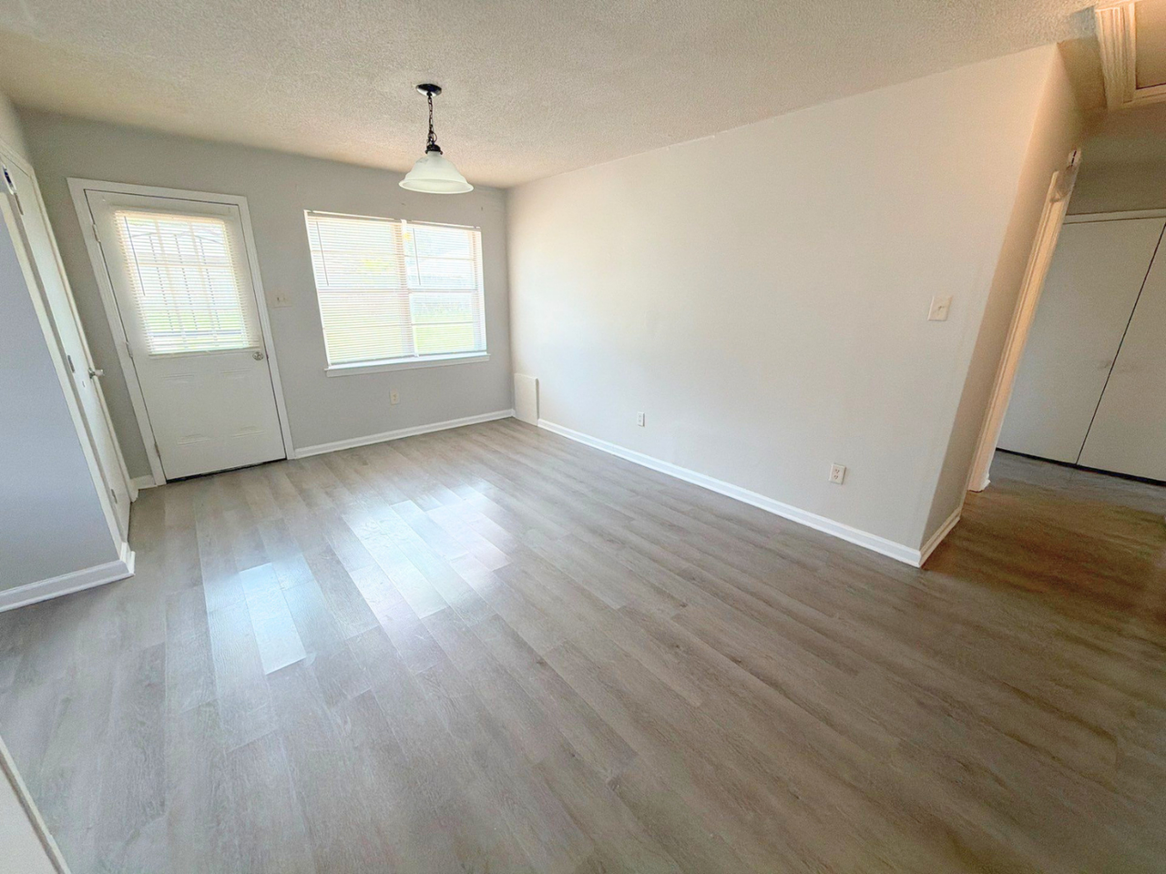 4767 Bradford Dr - Photo 4 of 25