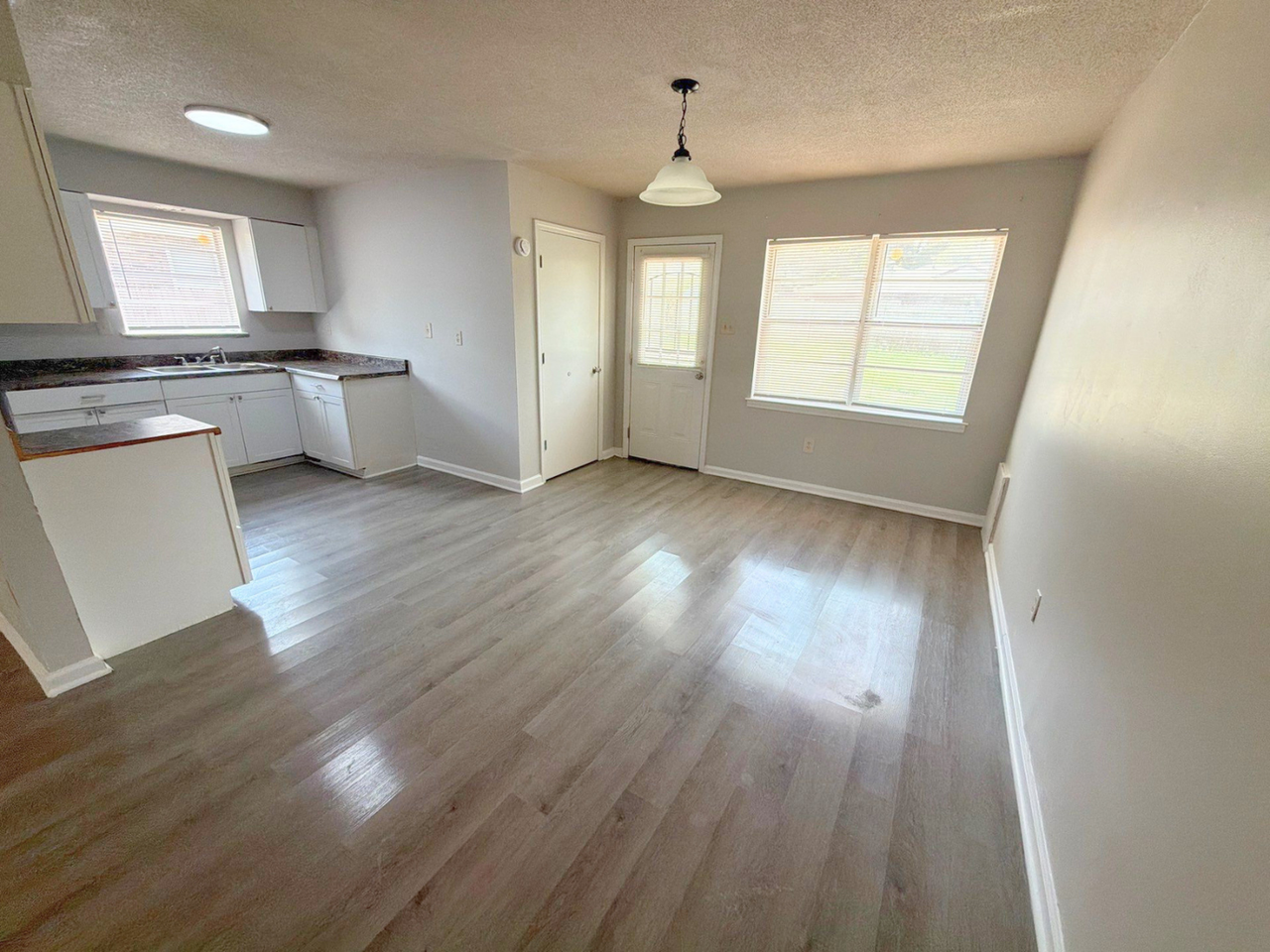 4767 Bradford Dr - Photo 5 of 25