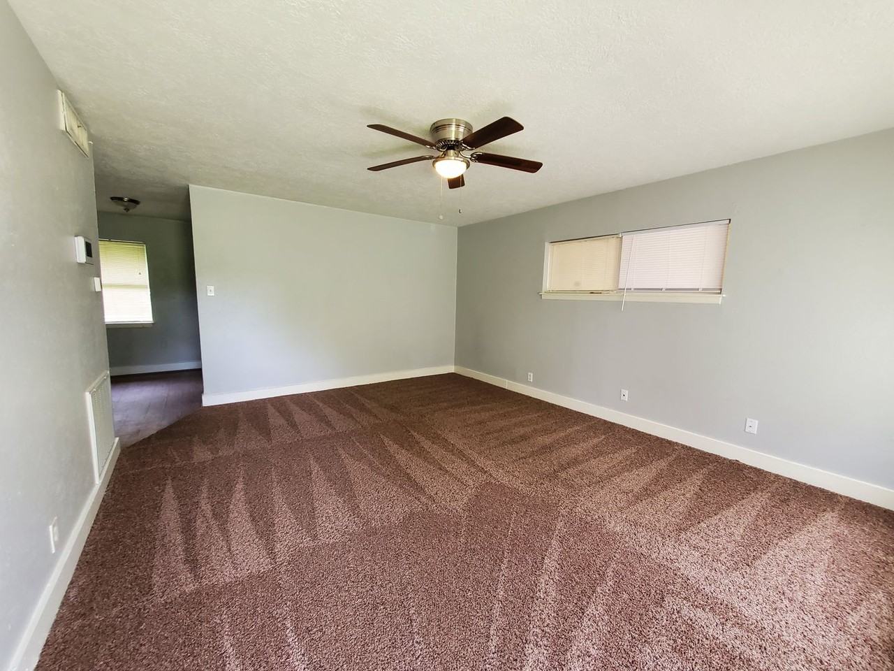 7725 Helbig Rd - Photo 2 of 11
