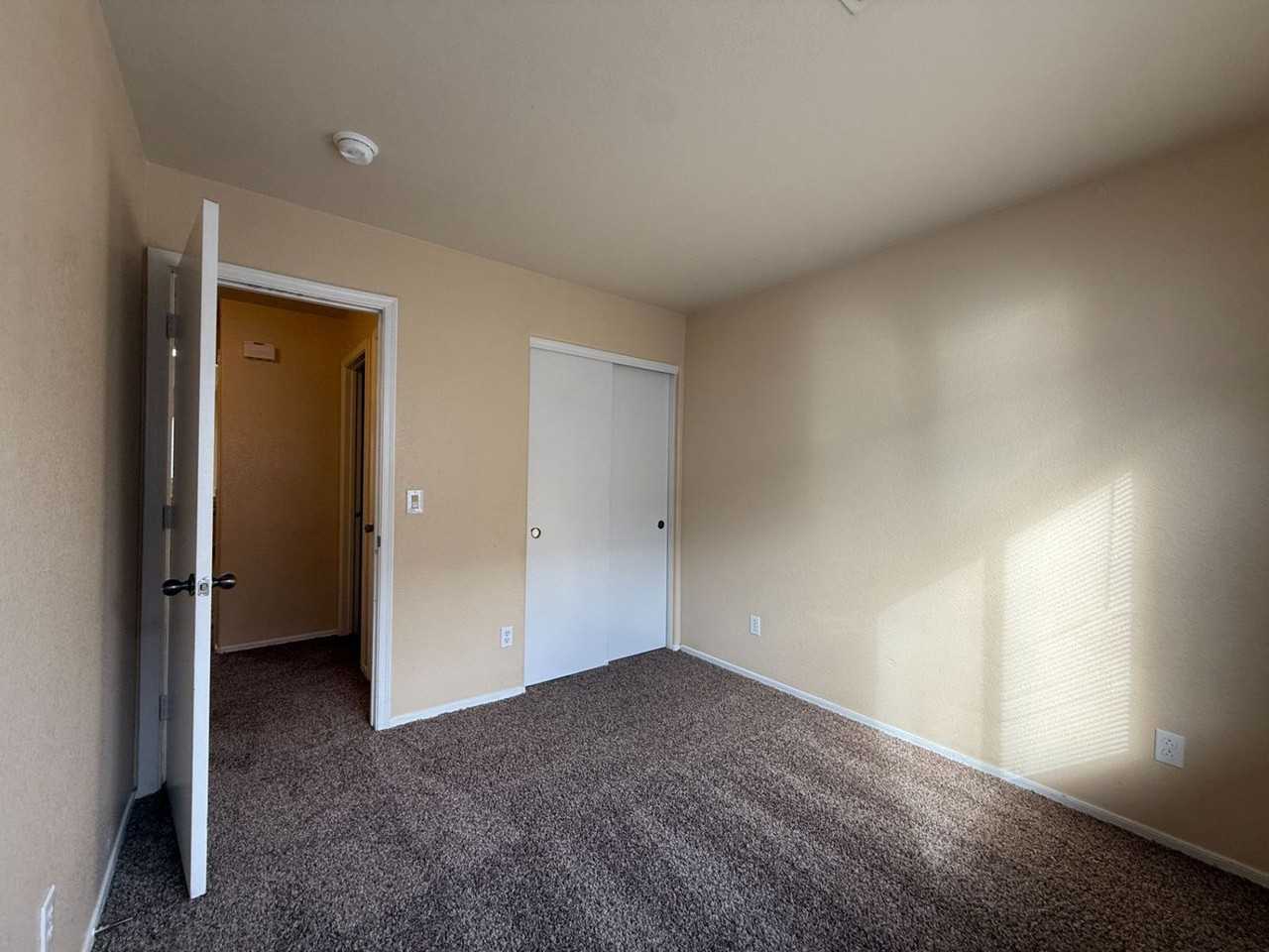 13601 N 129th Dr - Photo 4 of 21